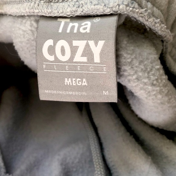 Aritzia Boyfriend Sweatpants - Picture 3 of 3